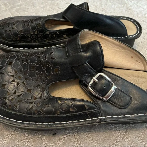 Alegria Black Leather Floral Clogs - Picture 4 of 5